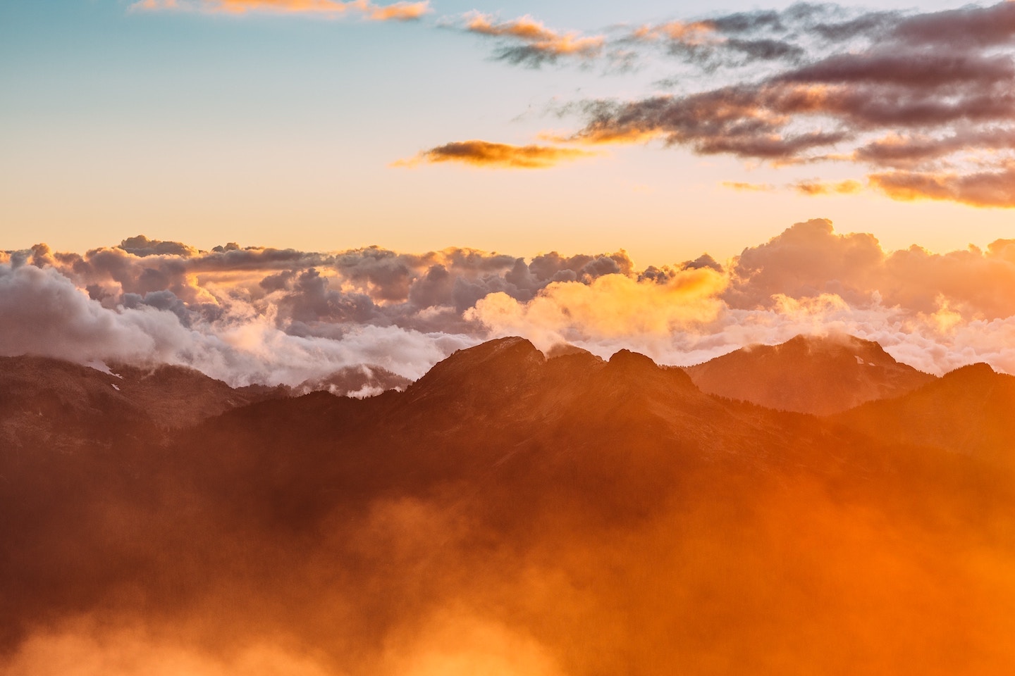 mountain and cloud in sunset